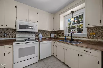 102 Briarcliff Street, Apex, NC 27502 - Photo 5