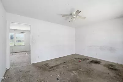 604 Sexton Avenue, Zebulon, NC 27597 - Photo 5