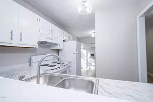 1037 Hempstede Dr, Zebulon, NC 27597 - Photo 7