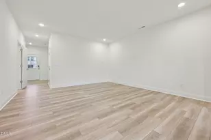 917 Kensley Grv Ln, Fuquay Varina, NC 27526 - Photo 9