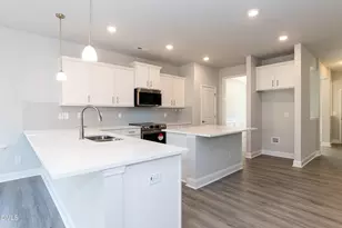 526 Middleton Ct, Sanford, NC 27330 - Photo 17