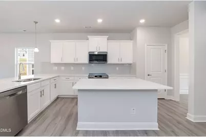 526 Middleton Court, Sanford, NC 27330 - Photo 15