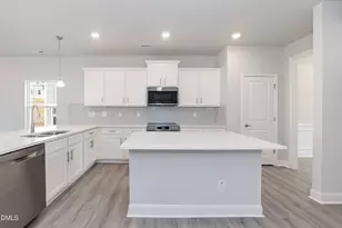 526 Middleton Ct, Sanford, NC 27330 - Photo 15