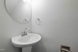 302 Oak Tree Dr, Chapel Hill, NC 27517 - Photo 7