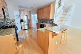 113 Alden Village Ct, Cary, NC 27519 - Photo 17