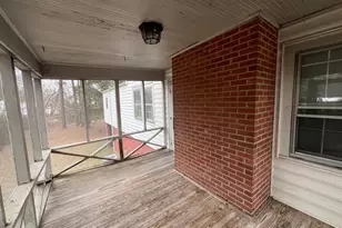 125 E Jennette Ave, Henderson, NC 27536 - Photo 7