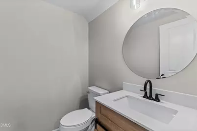 325 S Baker Street, Four Oaks, NC 27524 - Photo 17