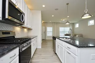 968 Robbie Jackson Ln, Fuquay-Varina, NC 27526 - Photo 3