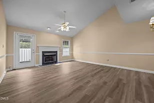 101 Fairwoods Ct, Dunn, NC 28334 - Photo 15