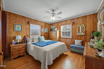 109 Crestview Drive, Durham, NC 27712 - Photo 15