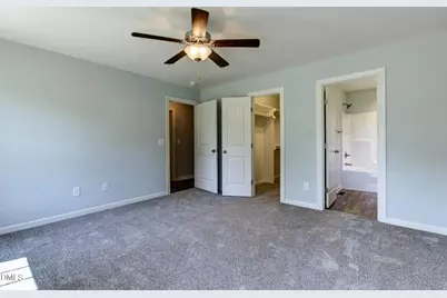 613 S Orange Avenue, Dunn, NC 28334 - Photo 17