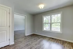 613 S Orange Ave, Dunn, NC 28334 - Photo 9