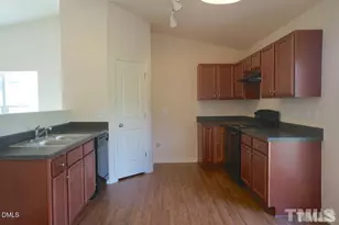 4720 Queen Pierrette St, Raleigh, NC 27610 - Photo 7