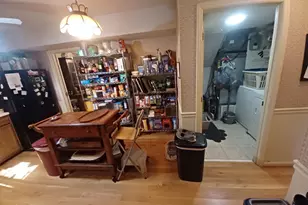 804 Ashebrook Dr, Greensboro, NC 27409 - Photo 9