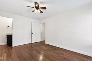 1900 Fairfield Dr, Raleigh, NC 27608 - Photo 23