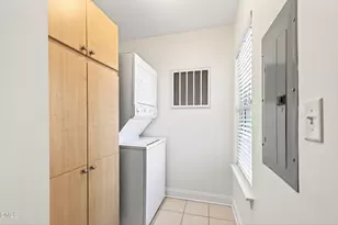 1900 Fairfield Dr, Raleigh, NC 27608 - Photo 15