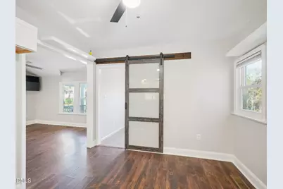 125 E End Avenue, Durham, NC 27703 - Photo 11