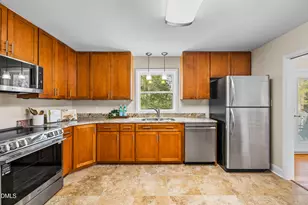 1300 Brookgreen Dr, Cary, NC 27511 - Photo 11