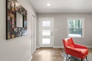 8803 Rollingwood Rd, Chapel Hill, NC 27516 - Photo 5