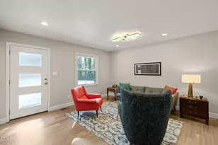 8803 Rollingwood Rd, Chapel Hill, NC 27516 - Photo 9