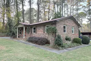 8803 Rollingwood Rd, Chapel Hill, NC 27516 - Photo 3