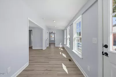 305 W Canary Street, Dunn, NC 28334 - Photo 17