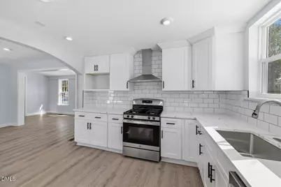 305 W Canary Street, Dunn, NC 28334 - Photo 23