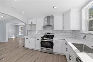 305 W Canary St, Dunn, NC 28334 - Photo 23