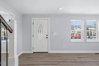 305 W Canary Street, Dunn, NC 28334 - Photo 7