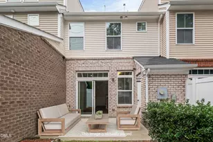 541 Berry Chase Way, Cary, NC 27519 - Photo 9