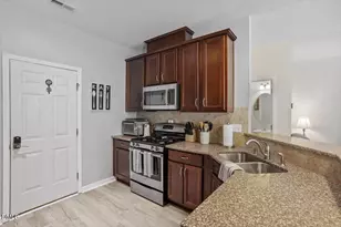 231 Cypress Hill Ln, Holly Springs, NC 27540 - Photo 9