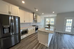 202 Mazarin Ln, Cary, NC 27519 - Photo 3