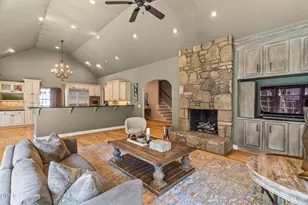 2920 Claremont Rd, Raleigh, NC 27608 - Photo 23