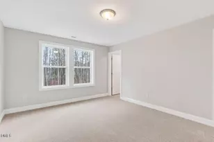 554 Barrington Row Ave, Zebulon, NC 27597 - Photo 25