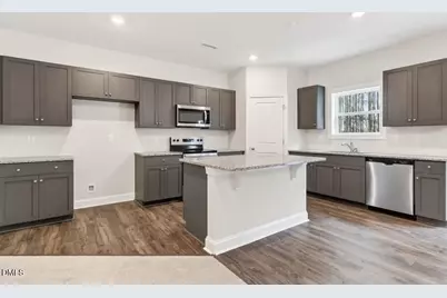 574 Barrington Row Avenue, Zebulon, NC 27597 - Photo 11