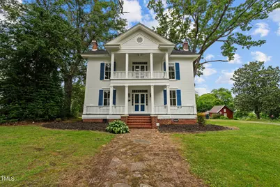 309 Hawkins Avenue, Sanford, NC 27330 - Photo 3