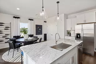 2863 Farmhouse Dr, Apex, NC 27502 - Photo 5