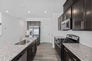 421 Venetian Dr, Sanford, NC 27332 - Photo 11