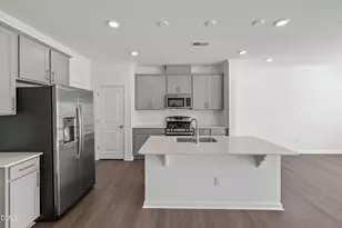 437 Venetian Dr, Sanford, NC 27332 - Photo 11