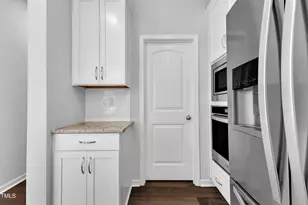 1062 Flagler St, Durham, NC 27713 - Photo 13