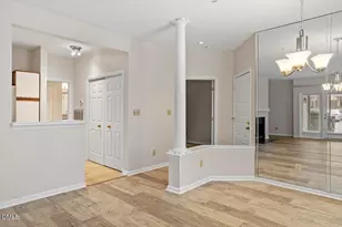 1001 Brighthurst Dr, Raleigh, NC 27605 - Photo 17