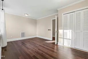 210 E Holt St, Smithfield, NC 27577 - Photo 15