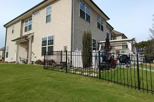 7816 Honeysuckle Bend Dr, Raleigh, NC 27616 - Photo 7