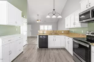 1210 St Regis Dr, Burlington, NC 27217 - Photo 7