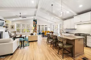 45 Post Oak Rd, Chapel Hill, NC 27516 - Photo 9