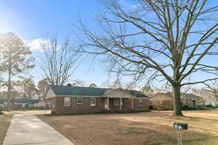 1104 Crestview Dr, Tarboro, NC 27886 - Photo 3