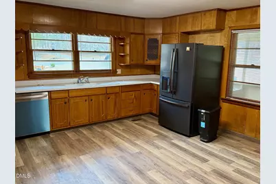 102 Hillcrest Drive, Smithfield, NC 27577 - Photo 9