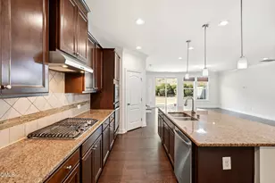 536 Rockcastle Dr, Cary, NC 27519 - Photo 5