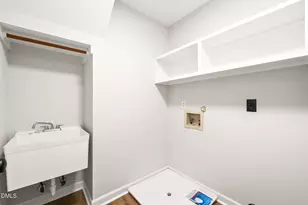 102 Gearrland Ln, Cary, NC 27518 - Photo 47