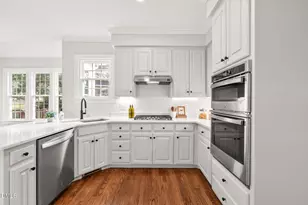 102 Gearrland Ln, Cary, NC 27518 - Photo 15